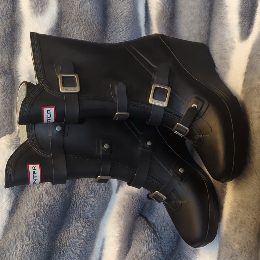 Hunter "Remy" Wedge Rain Boots